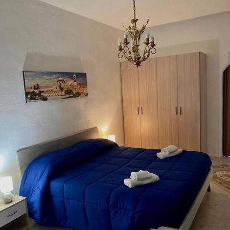 Al Vicolo Apartment Palermo Ngoại thất bức ảnh