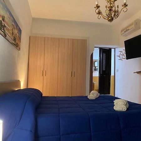 Al Vicolo Apartment Palermo Ngoại thất bức ảnh